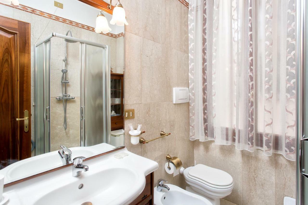 Residenza Calle Larga San Marco Venesia Bagian luar foto